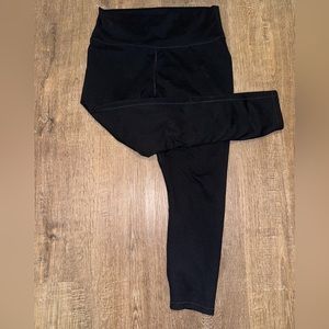 Fabletics 7/8 length leggings